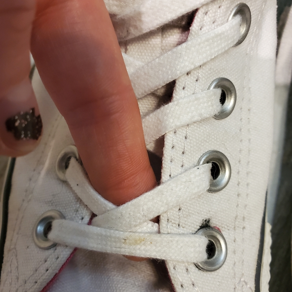 Converse - Picture 2 of 5